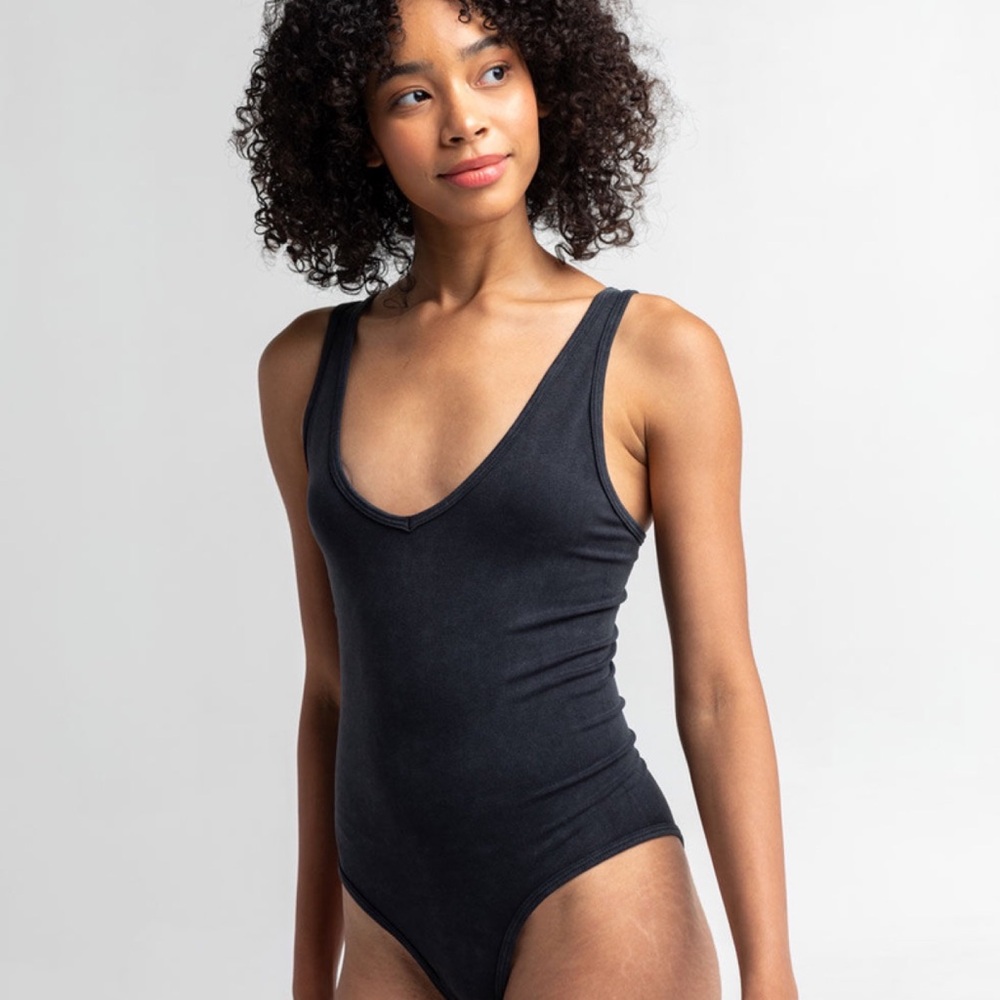 NEW! Free People Intimately Washed Seamless Graphite Bodysuit Size M/L $48